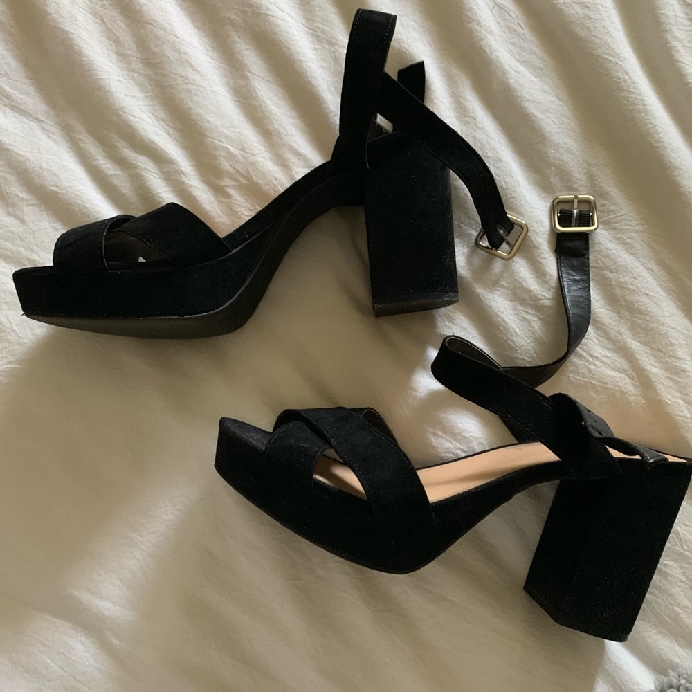 Black Velvet Heels Size 11